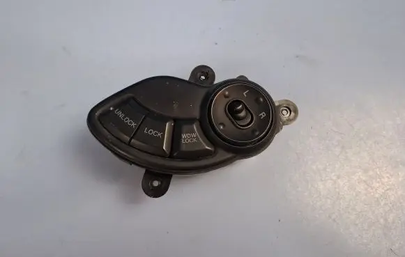 Hyundai Santa Fe Wing mirror switch 9353026000 9353026020 9353026030