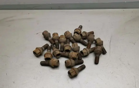 Peugeot Boxer Nuts/bolts 
