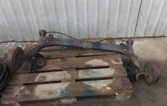 Skoda Fabia Mk1 (6Y) Rear axle beam 