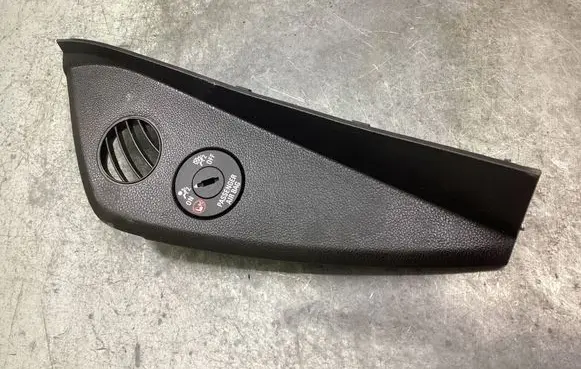 Opel Zafira C Dashboard side end trim 13293527 1025671 20891021
