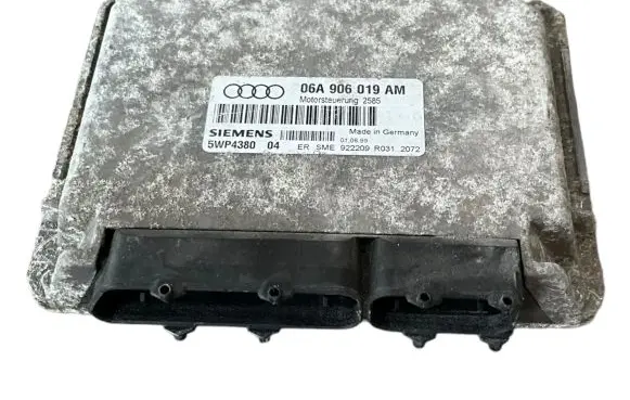 Audi A3 S3 A3 Sportback 8P Engine control unit/module 5WP4380 06A906019AM