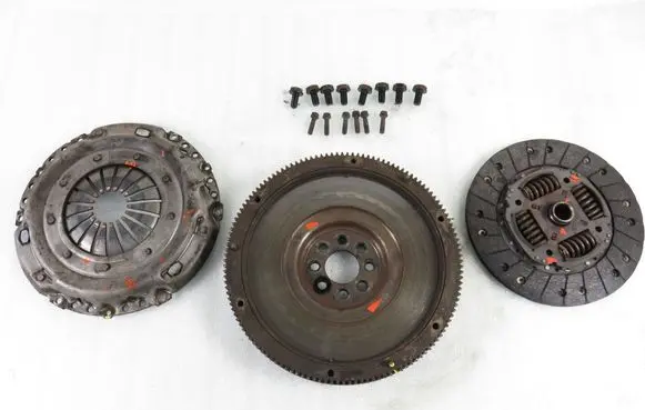 Volkswagen Transporter - Caravelle T4 Flywheel 3230278 123015510