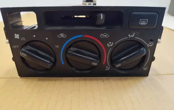 Toyota Land Cruiser (HDJ90) Air circulation switch 