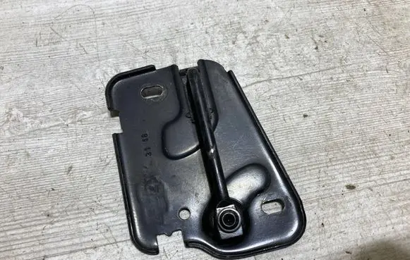 Audi A3 S3 8V Engine bonnet/hood lock/latch loop/hook 8V0823185C