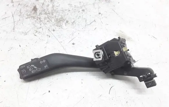 Seat Altea XL Indicator stalk 1K0953513F
