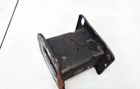 KIA Ceed Front bumper mounting bracket