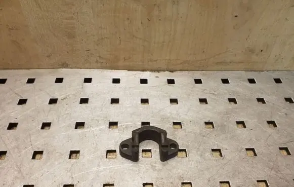 BMW X5 E53 Fuel Injector clamp holder