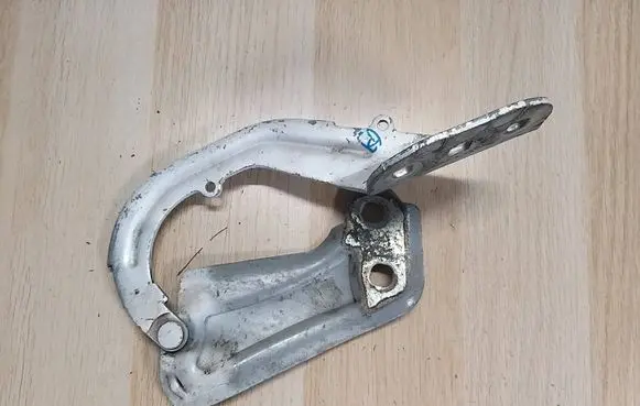 Ford Kuga II Engine bonnet/hood hinges BM51A16800AD