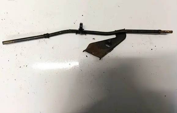 Toyota Avensis T250 Oil level dip stick 