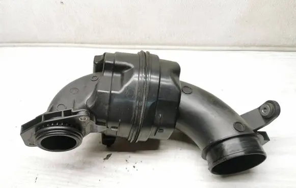 Intake resonator