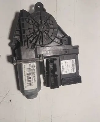 Volkswagen Touran II Front door electric window regulator 1T0959702S 402303B