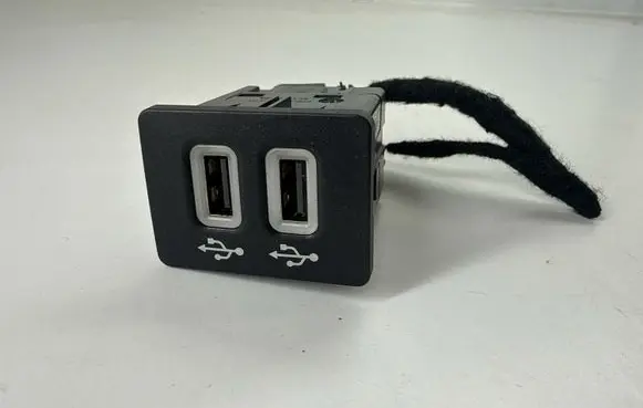 Ford Ecosport USB socket connector HC3T14F014DB