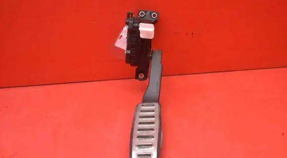 Porsche Cayenne (9PA) Accelerator throttle pedal 7L0723507B
