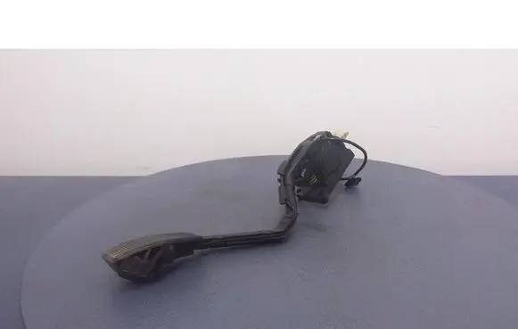 Peugeot 407 Accelerator throttle pedal 9650341780