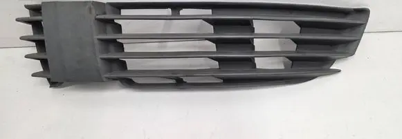 Volkswagen PASSAT B5.5 Front bumper lower grill 3b0853665h