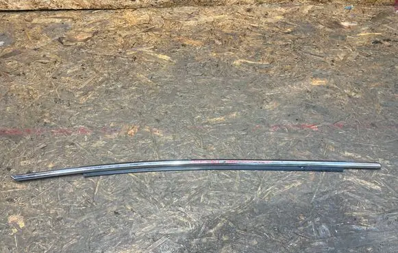Mazda 3 III Front door glass trim molding BJS8FRR1 S2510G326-M