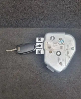 Audi Q7 4L Steering wheel lock 4F0905852F 4F0910852B