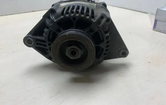 Renault Megane I Generator/alternator RE17682