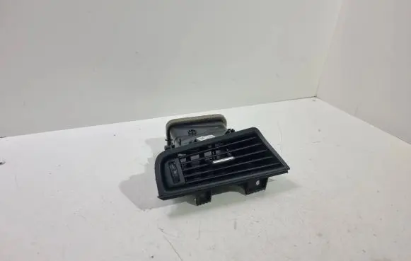 BMW 5 F10 F11 Dashboard side air vent grill/cover trim F3916688708