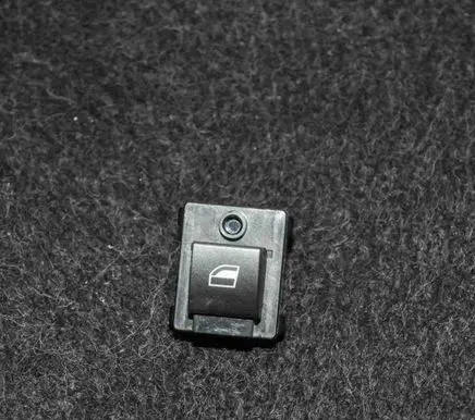 BMW 7 E65 E66 Electric window control switch 8379597