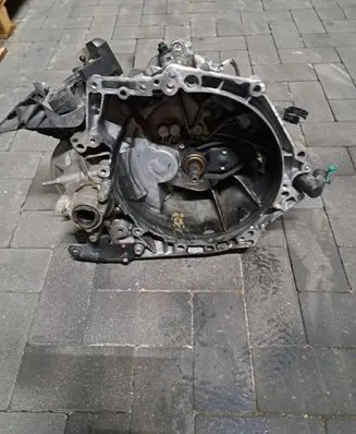 Peugeot 2008 II Manual 6 speed gearbox 20V253
