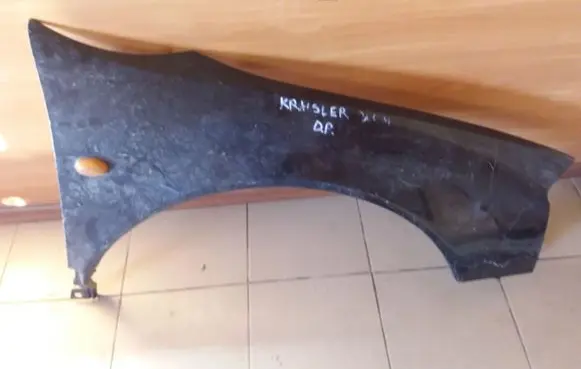 Chrysler 300M Fender