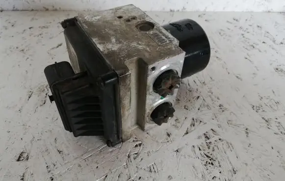 Volkswagen PASSAT B6 ABS Pump 3C0614095P