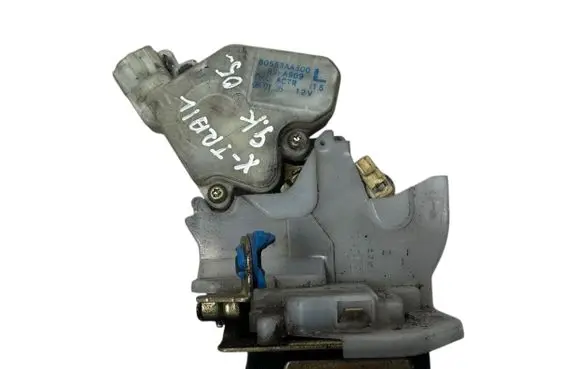 Nissan Terrano Rear door lock 80553AA300 89A909 050126
