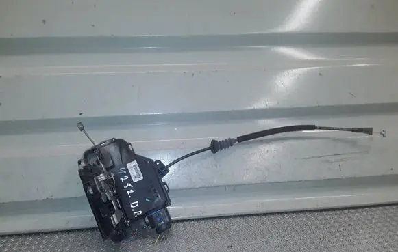 Skoda Octavia Mk2 (1Z) Front door lock 3D1837016AC