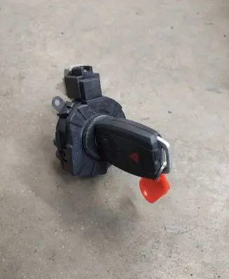 Volvo V50 Ignition lock 30797783