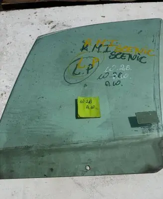 Renault Scenic I Front door window glass four-door 43R00049