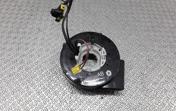 Chrysler Neon II Airbag slip ring squib (SRS ring) 04671946AB