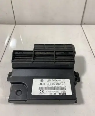 Audi Q7 4L Power management control unit 4F0907280E