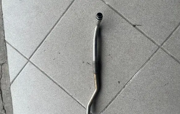 Ford Transit Turbo turbocharger oiling pipe/hose 6C1Q6K677CB 1372797
