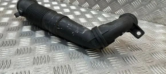 Citroen C4 Cactus Turbo air intake inlet pipe/hose 9807939780