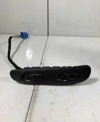 Opel Vectra C Electric window control switch 4953302