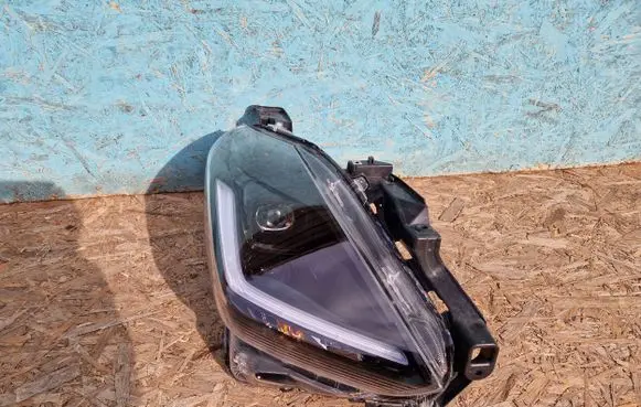 Suzuki Swift IV Headlight/headlamp W7091 149R00