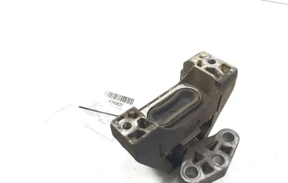 Opel Signum Engine mounting bracket