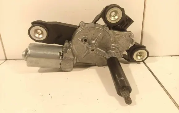 Ford Focus Rear window wiper motor BV6117K441AA 0390201205 C83HE