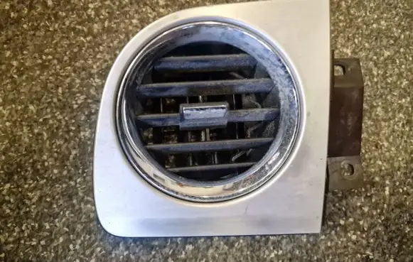 Ford Mustang V Dashboard side air vent grill/cover trim
