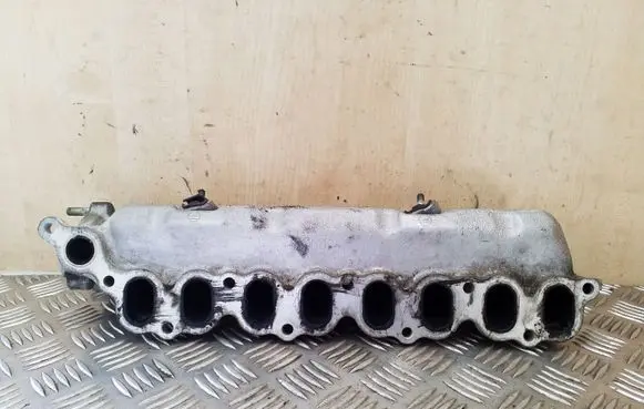 Toyota Corolla E120 E130 Intake manifold
