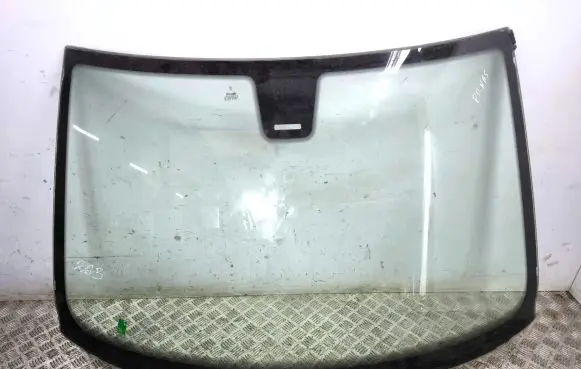 Peugeot 406 Front windscreen/windshield window 