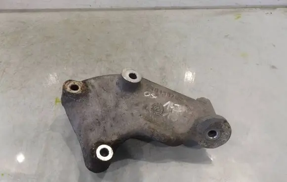 Alfa Romeo 147 Engine mounting bracket 46458792