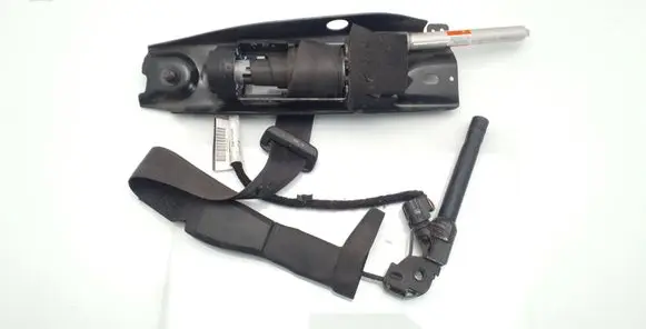 Volvo V70 Front seatbelt 39818796 6041213RHC