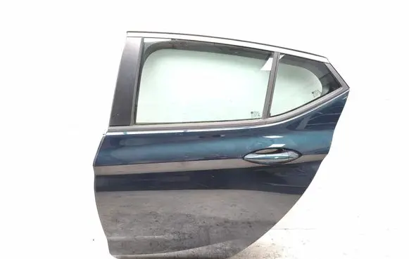Opel Astra K Rear door 