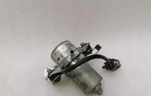 Ferrari FF Vacuum pump 50513244