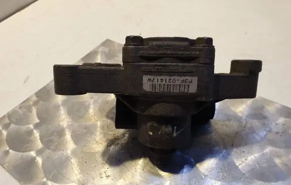 Honda CR-V Power steering pump P3F021417W
