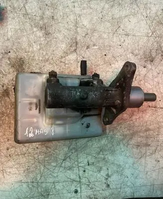 Renault Master III Master brake cylinder 