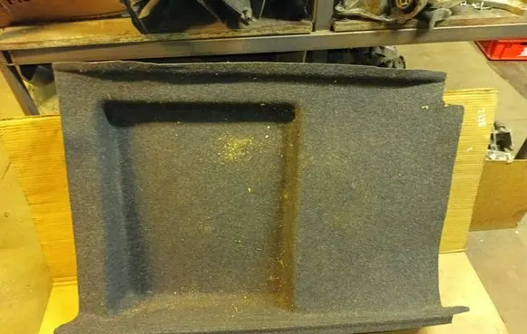 Trunk/boot floor carpet liner