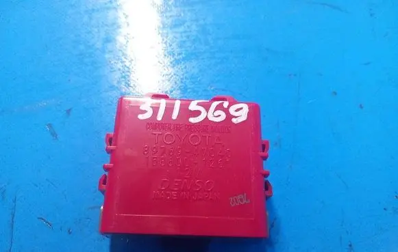 Toyota Prius+ (ZVW40) Tire pressure control unit 8976947040